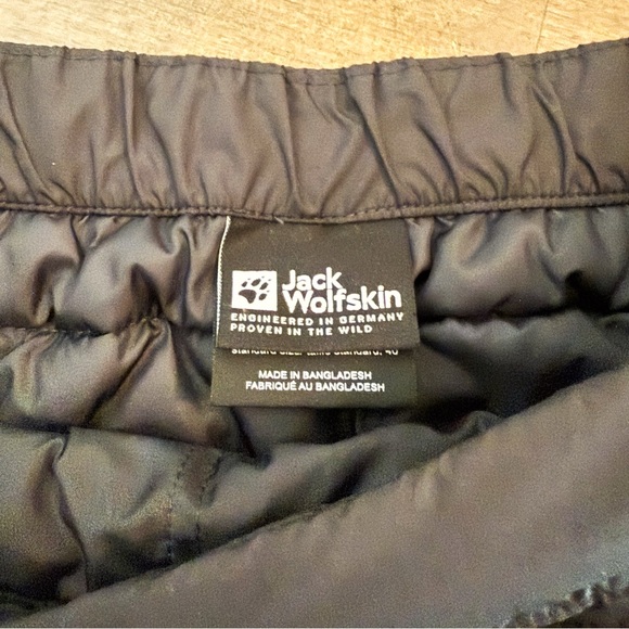 Women’s Black Quilted Skirt - Picture 6 of 7